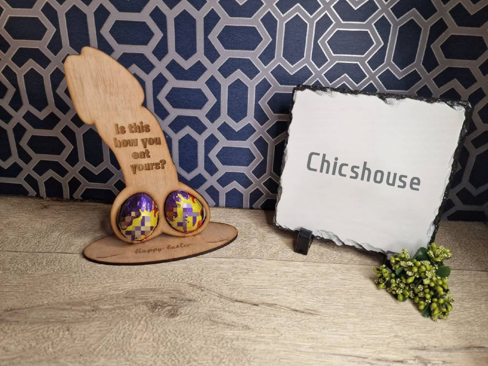 🤣Novelty Easter Willy Egg Holder🐰
